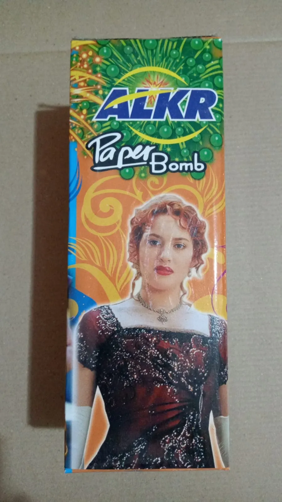 1/2 KG PAPER BOMB(1 PCS)