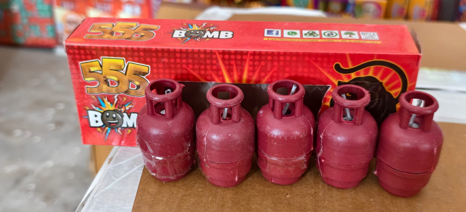 555 cylinder bomb